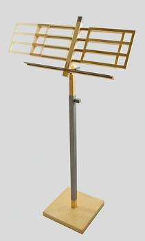 Bild: QuintusModerne trifft classic
Ein klares funktionales Möbelkonzept eines Notenpultes, für alle, die Musik lieben und diese auch in der Gestaltung suchen.Ein Alleskönner für den Musiker zu Hause.Höhe: 90 cm bis 145 cmBreite: 60 cmSeitliche Erweiterung der Notenablage bis zu 100 cm ausziehbar.Holzart: Ahornholz und Aluminium eloxiert